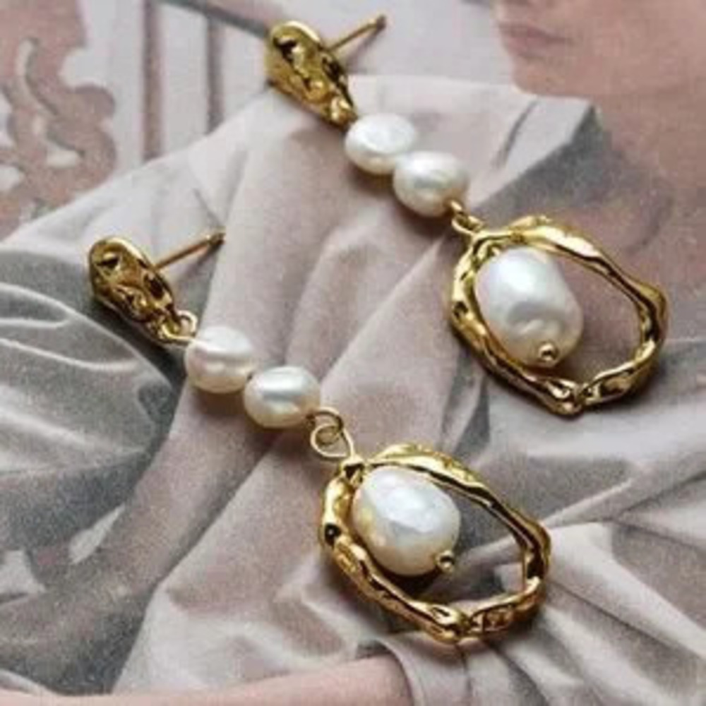 Luxe Gold Tone Freshwater Pearl Drop Earrings